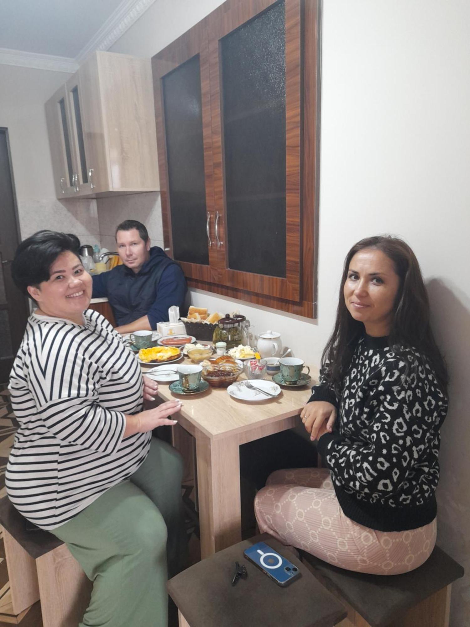 Alex Bnb تاتيف المظهر الخارجي الصورة